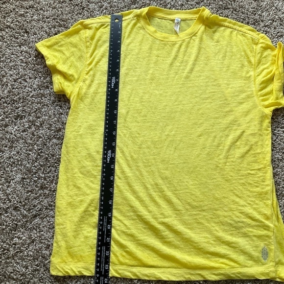 Free People FP Movement Yellow Short Sleeve T-Shirt Sz XS Summer Sheer Beach - Picture 7 of 10